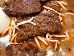 半筋半肉面-金杨拉面王小吃面馆·牛三宝面·红烧牛肉粉