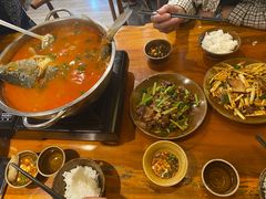 -苗湘食府(十年店)