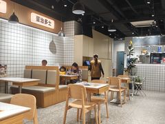 -樂麗餐室 · 本地茶餐廳(扬名广场店)
