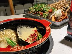 -钢管厂五区小郡肝串串香(奥克斯广场锦城万达店)