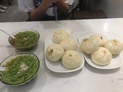 -李与白包子铺(桐梓林店)