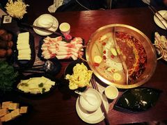 -重庆爽翻天老火锅(临平万达广场店)