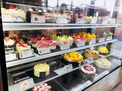 面包甜点陈列柜-85度C(广州黄边店)