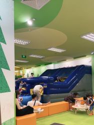 -莫莉幻想儿童乐园(武汉金银潭永旺店)
