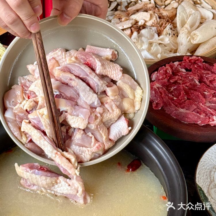 厚街新晋云南野山菌火锅！！鲜哭了啊[流泪]！！