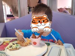 -水桶王国主题餐厅·聚会·生日派对·亲子活动·家庭套餐(亚龙湾希尔顿店)