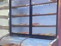 -哈尔滨小酒馆·鲜肉现穿自助烧烤(康新花园店)