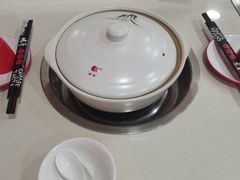 -烧哥美蛙肥肠鱼火锅·十五年社区店