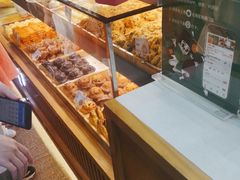 面包甜点陈列柜-六贤记(杭州龙湖滨江天街店)