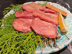 -山川小町·极番烧肉(新地假日广场店)