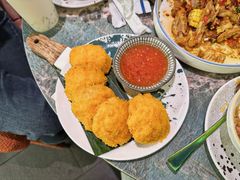Golden虾饼-浩海火燒雲傣家菜(芮欧百货店)