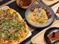-Common Table · Brunch & Coffee
