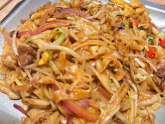 猛火香辣牛肉炒粉-小满手工粉(上海月星环球港店)