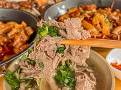 -大众跷脚牛肉馆·非遗传承单位(峨眉山店)
