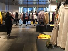 -URBAN REVIVO(深圳华润万象天地店)