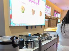-鸡遇虾煲干锅火锅(小寨金莎店)