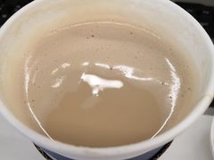 红茶拿铁-瑞幸咖啡(外滩SOHO店)