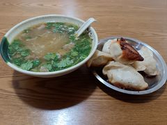 -黄阿姨锅贴大王(万航渡路店)