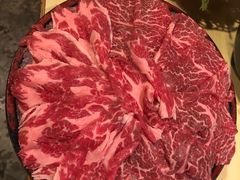 安格斯牛肉-鲜入围煮花胶鸡海鲜火锅