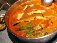 -野山舂·贵州现舂酸汤牛肉(民生路店)
