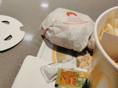 -麦当劳(丽江玉河广场店)