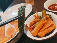 -靠山屯东北农家菜(八龙桥雅苑店)