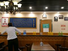 大堂-陇兴楼兰州拉面(西安咸阳国际机场店)
