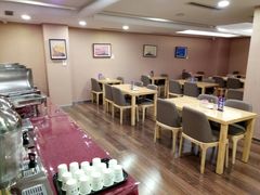 -北京鹏龙瑞星奔驰4s店(来广营店)