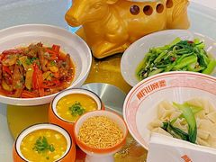 -阿瓦山寨·湘菜现炒·剁椒鱼头王(咸阳总店)