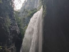 -龙水峡地缝景区