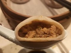 蟹黄小汤包-東園小馆(火车站店)