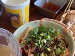 -包整·丝娃娃(一览甲秀楼风景店)