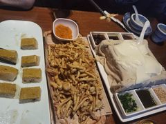 -95号酱骨·一块豆腐(展春园西路店)