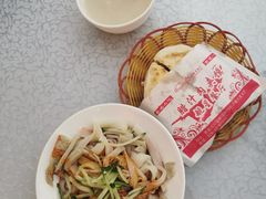 -陕西名小吃(T3航站楼一店)