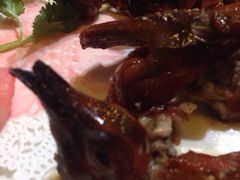 吊烧乳鸽-郑厨私房菜