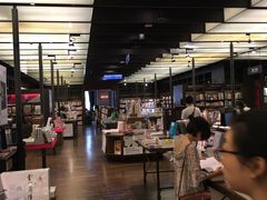 -诚品(信义店)