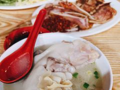 -雷祖芳老妈蹄花店