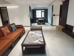 -百安居装修建材卖场(泰然店)