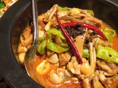 -云海肴·汽锅鸡·云南菜(天山百盛优客店)