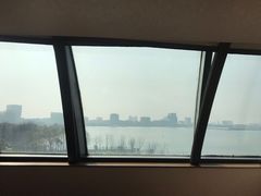 -上海滴水湖皇冠假日酒店