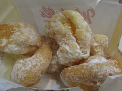 -Winchell's Donuts House