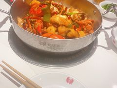 -七欣天香辣蟹火锅(闵行浦江欢乐颂店)