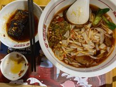 -呷佬·长沙手工米粉(金沙江路店)