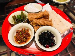 -百味地锅鸡(二店·财校分店)