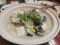 -芦茨金富饭庄·25年老字号·专做稻草鸡