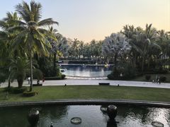 -三亚湾海居铂尔曼度假酒店