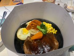 -汤姆家的牛排意面披萨(新城市广场店)