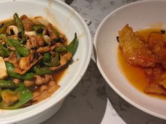 -关东小磨东北菜(漕河泾印象城店)