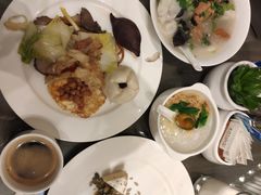 -上海滴水湖皇冠假日酒店