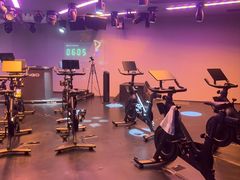 -TANGO LIVEHOUSE动感单车(巴黎春天店)